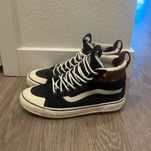 Vans Sk8 Hi MTE Men’s Size 9, Women’s Size 10.5